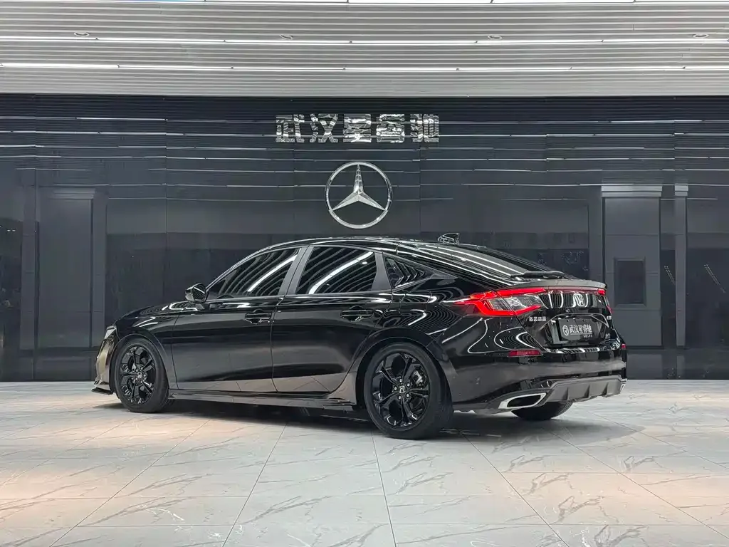 Honda Civic — фото 2