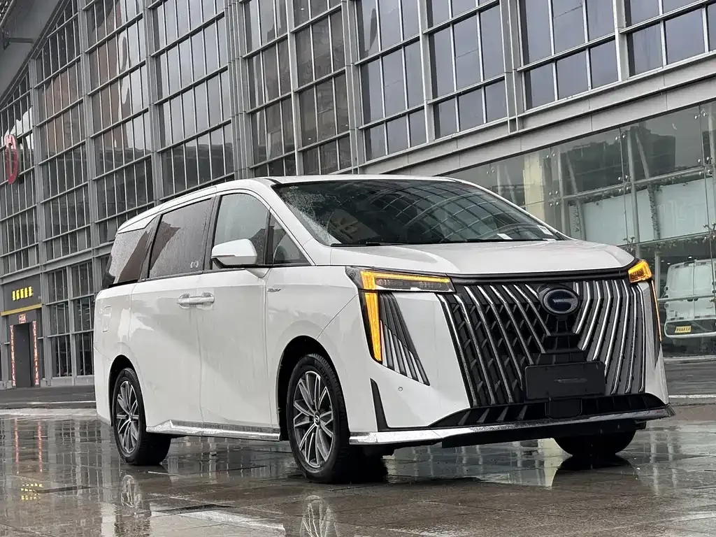 GAC Motor Trumpchi M8 — фото 3