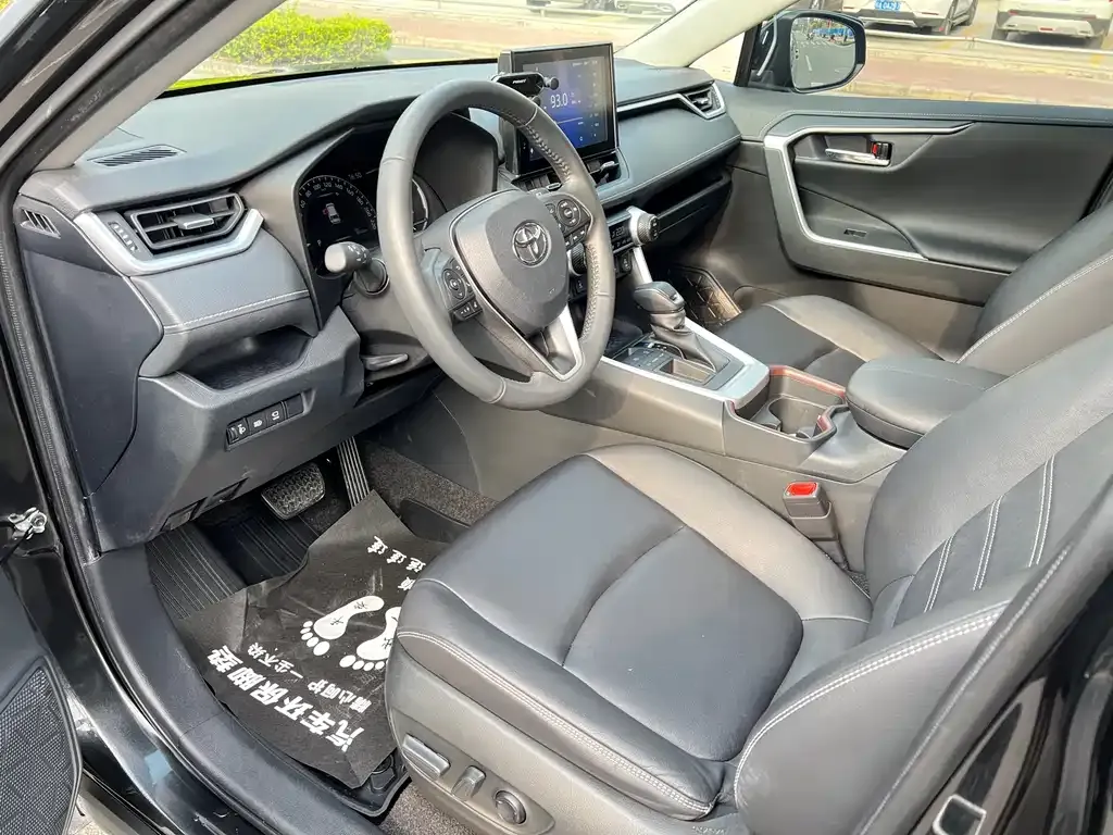 Toyota RAV4 2021 из CN, фото 3