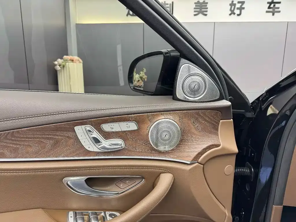Mercedes-Benz E-Class 2023 из CN, фото 3