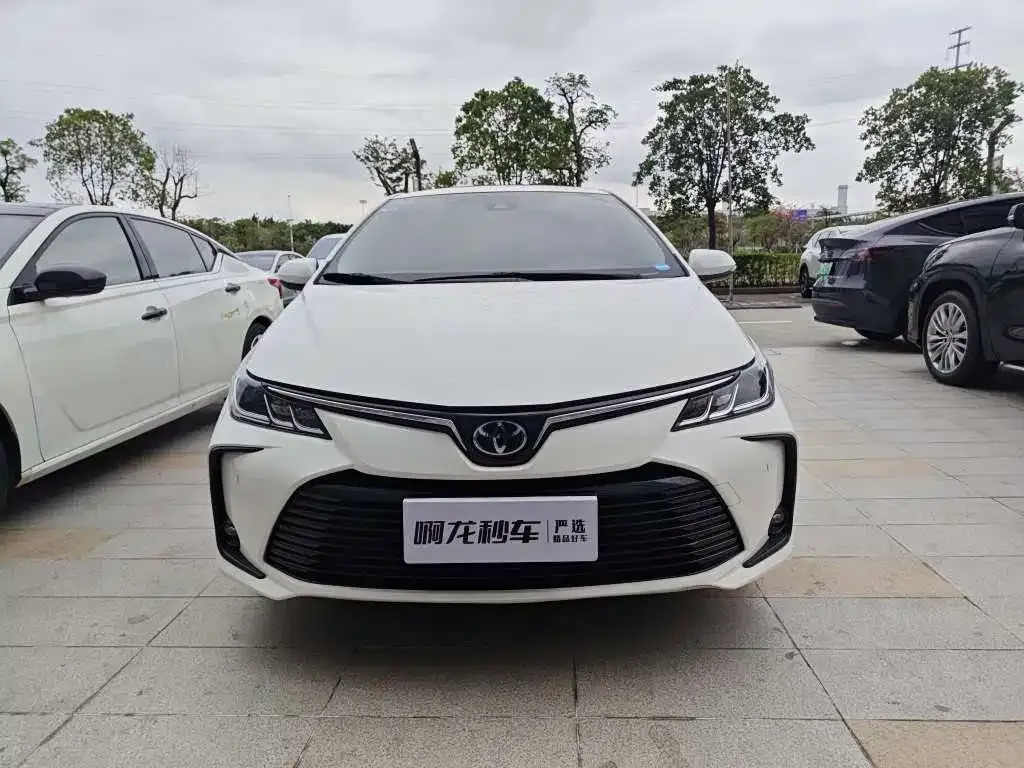 Toyota Corolla 2023 из CN, фото 9