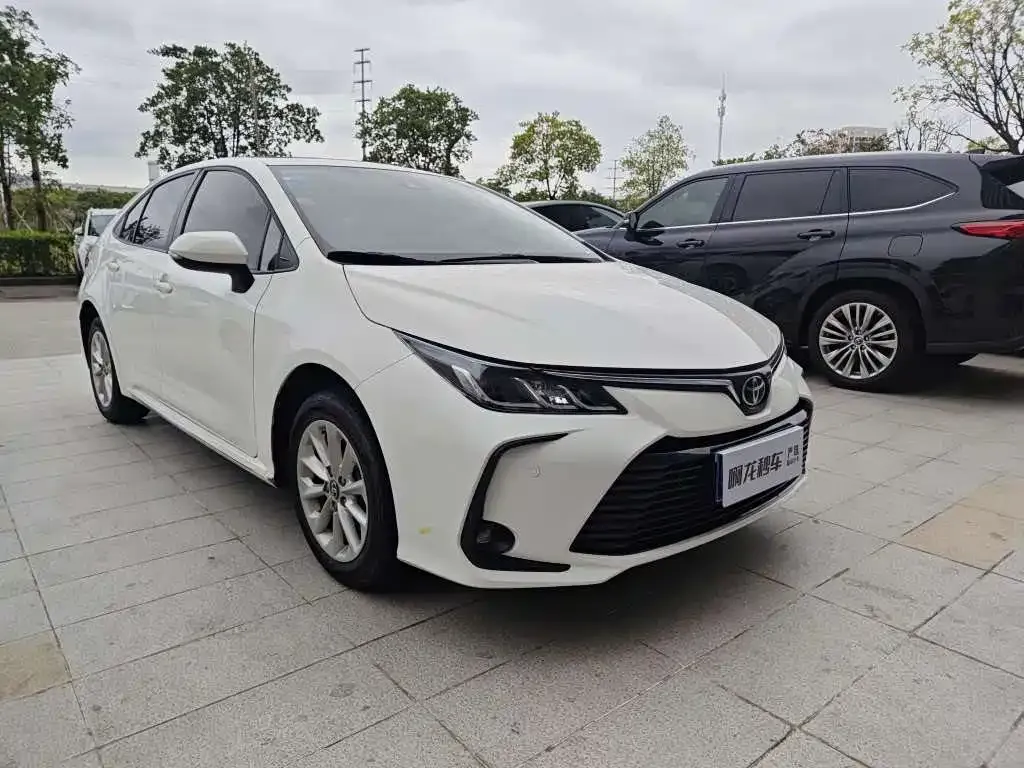 Toyota Corolla 2023 из CN, фото 7