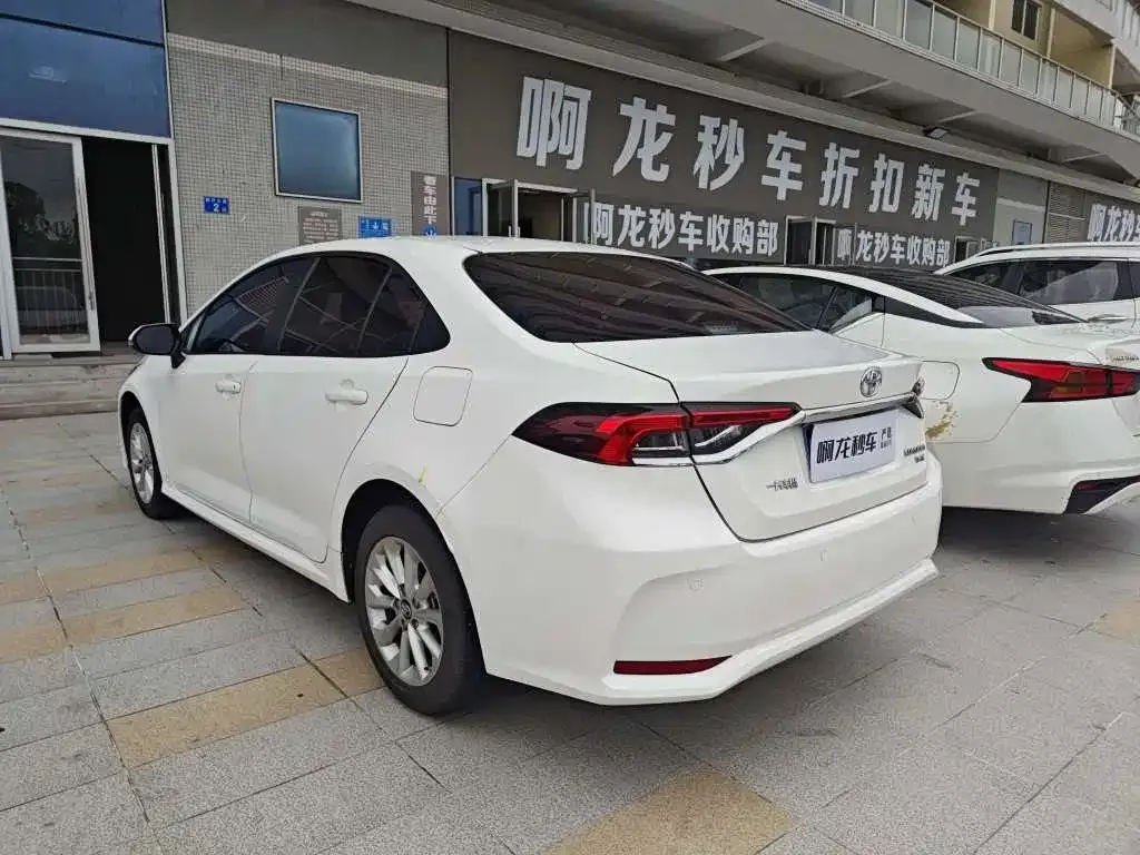Toyota Corolla 2023 из CN, фото 6