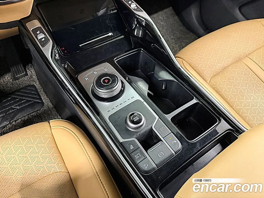 Kia Sorento — фото 8