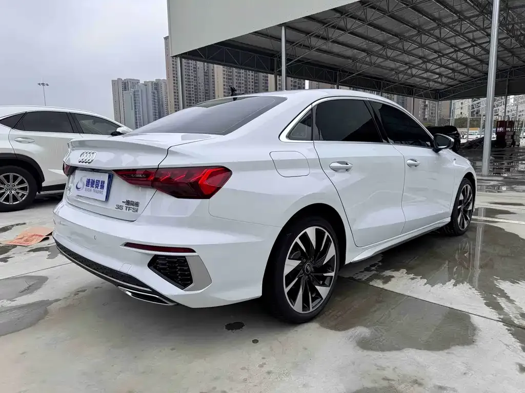 Audi A3 2022 из CN, фото 6