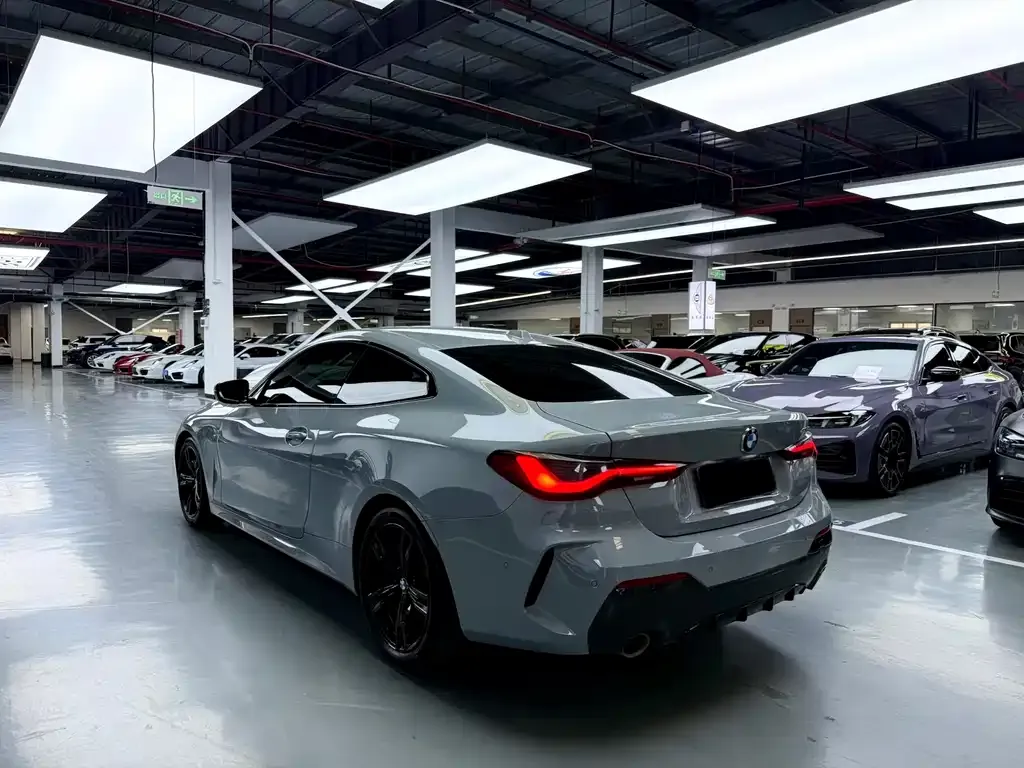 BMW 4 Series 2023 из CN, фото 8