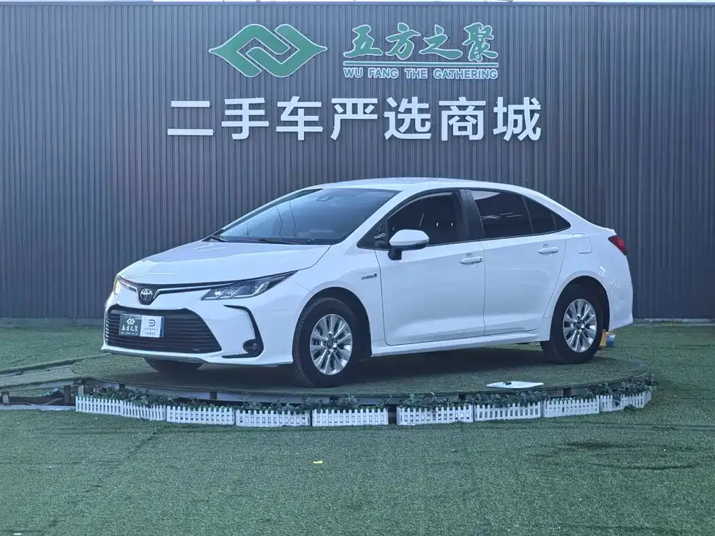Toyota Corolla 2023 из CN, фото 1