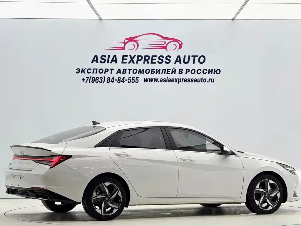 Hyundai Elantra 2022 из CN, фото 3