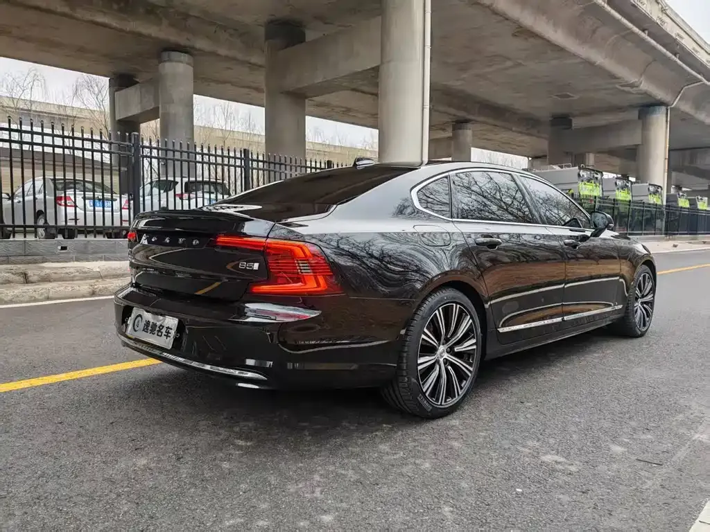 Volvo S90 — фото 10