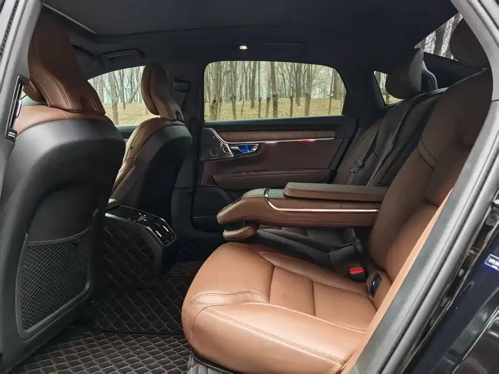 Volvo S90 — фото 2