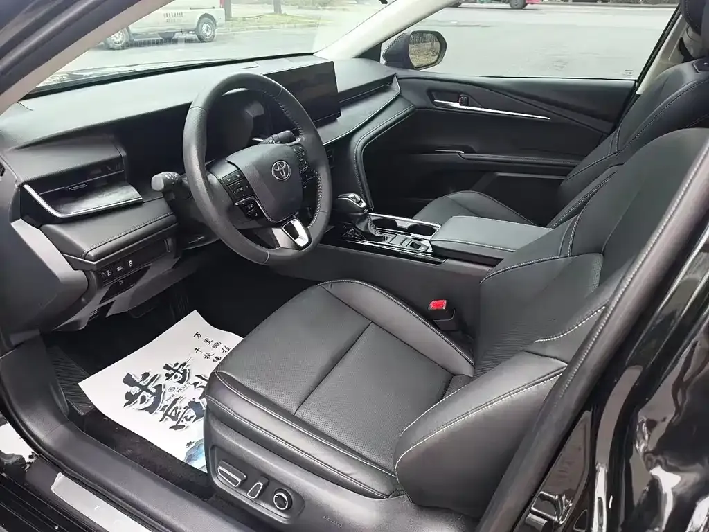 Toyota Camry 2024 из CN, фото 3