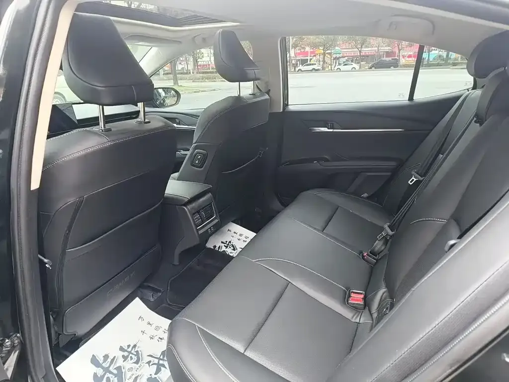 Toyota Camry 2024 из CN, фото 4