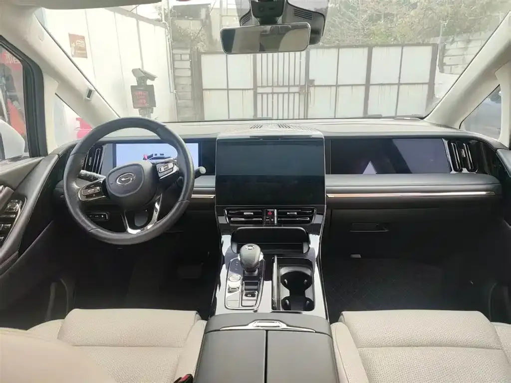 GAC Motor Trumpchi E9 — фото 3