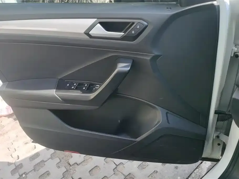 Volkswagen T-Roc 2022 из CN, фото 2