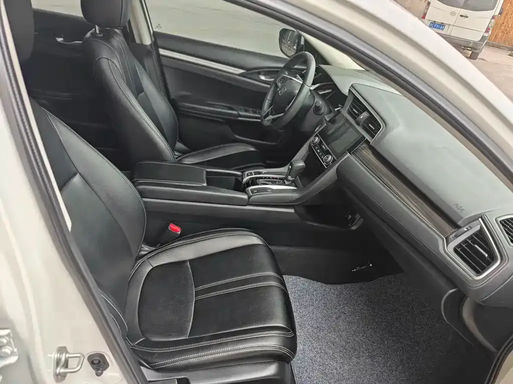 Honda Civic — фото 3