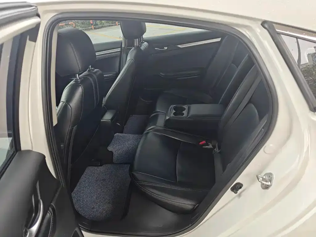 Honda Civic — фото 9