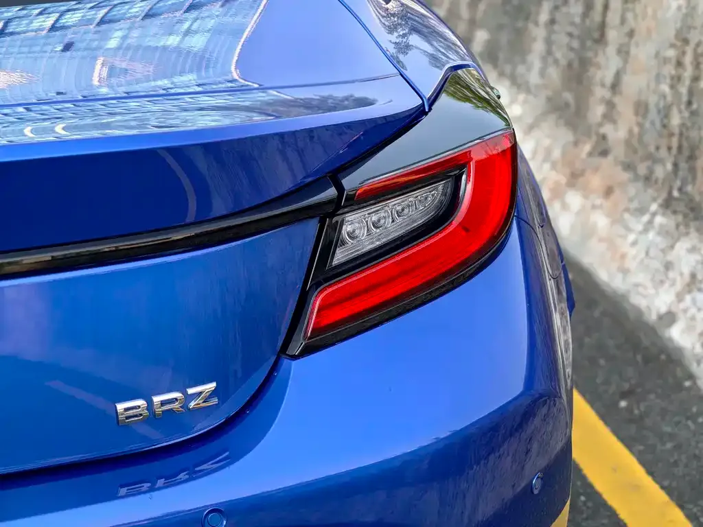 Subaru BRZ 2022 из CN, фото 4