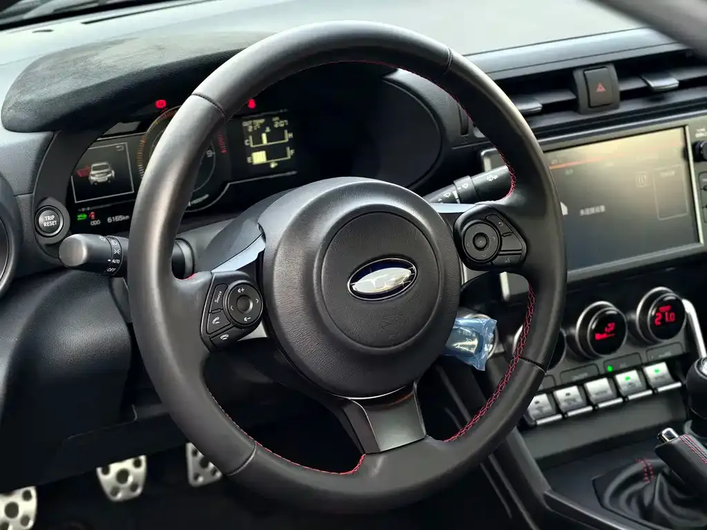Subaru BRZ 2022 из CN, фото 5