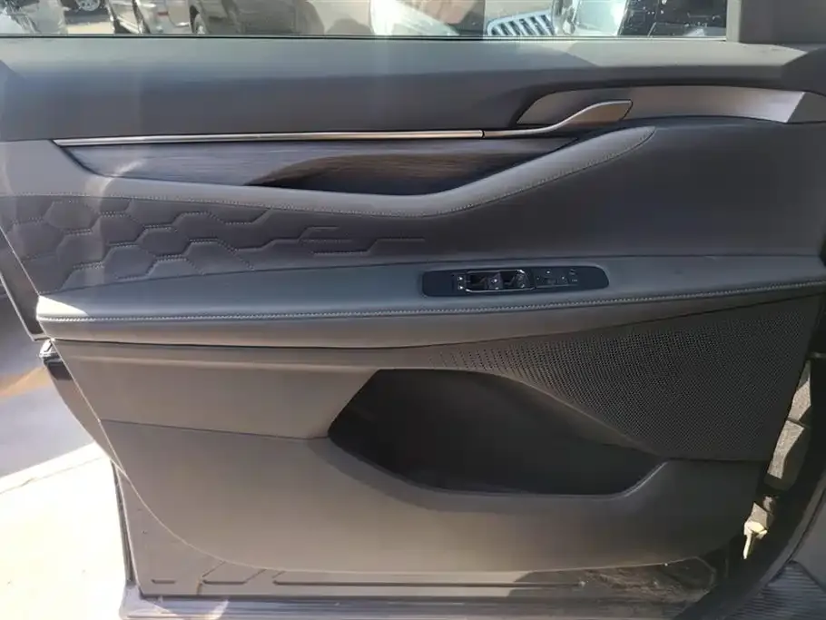 Ford Edge 2023 из CN, фото 2