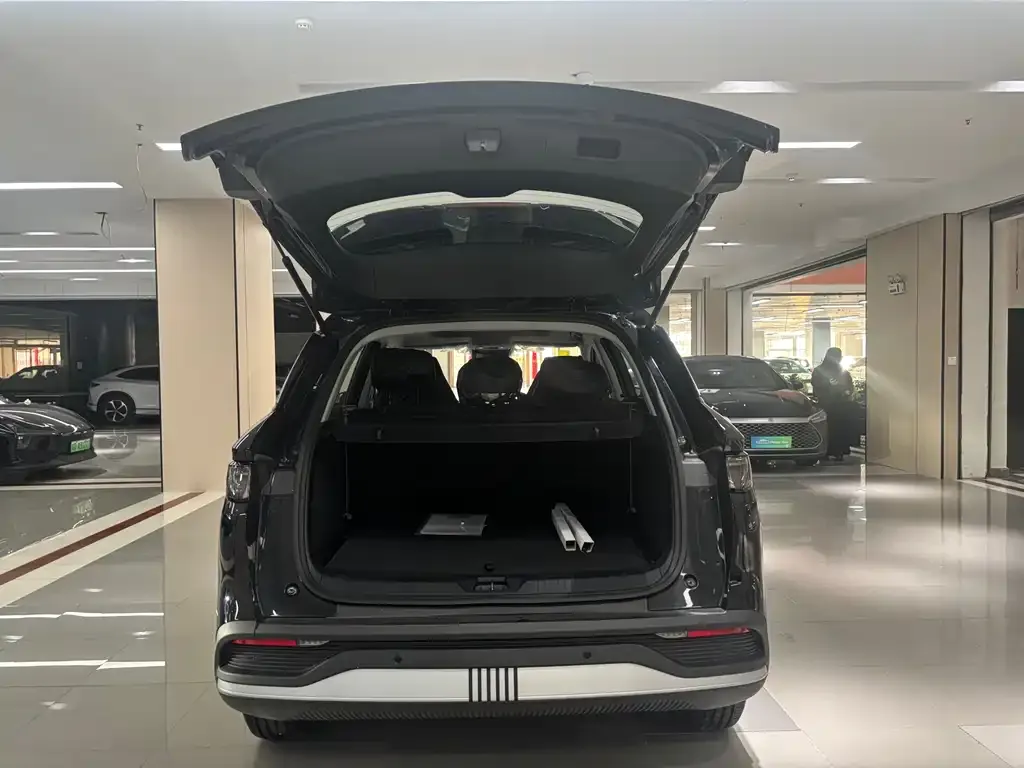 BYD Seal 05 DM-i — фото 4