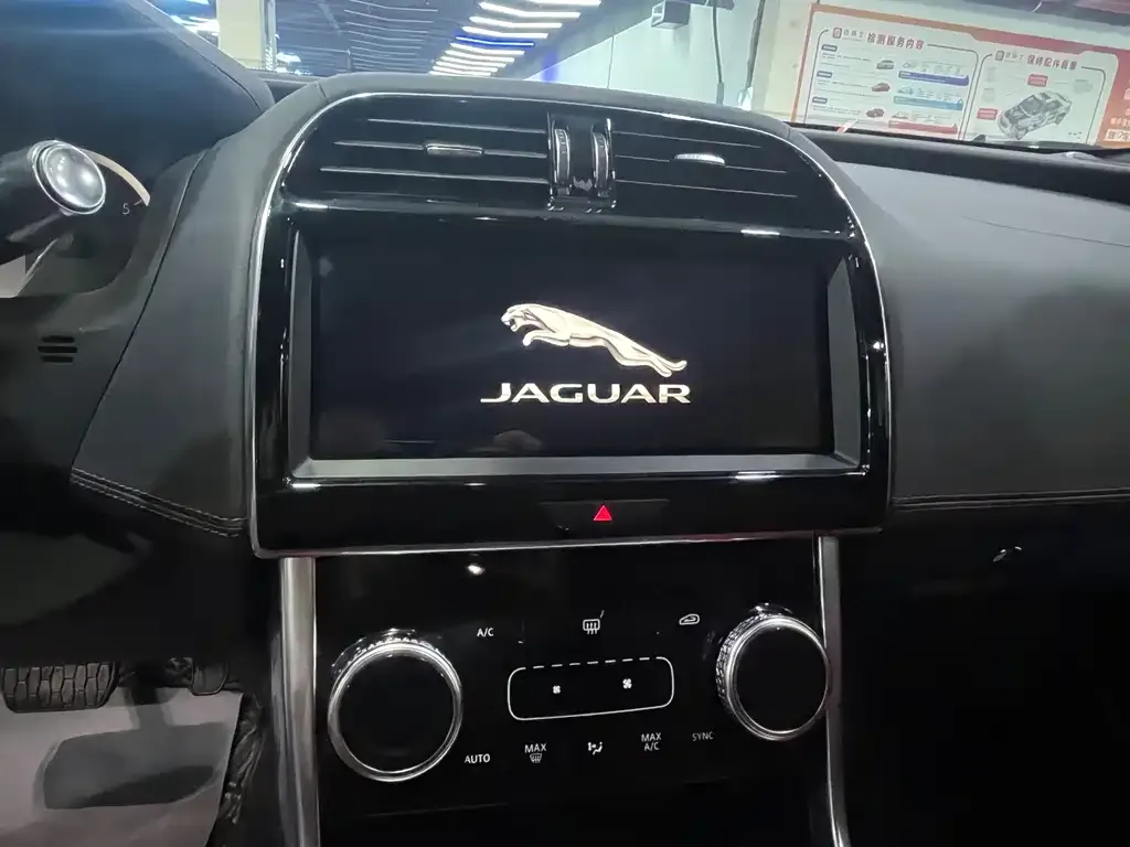 Jaguar XEL 2022 из CN, фото 2