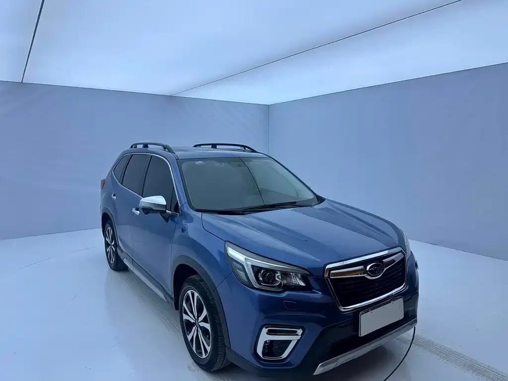 Subaru Forester — фото 6