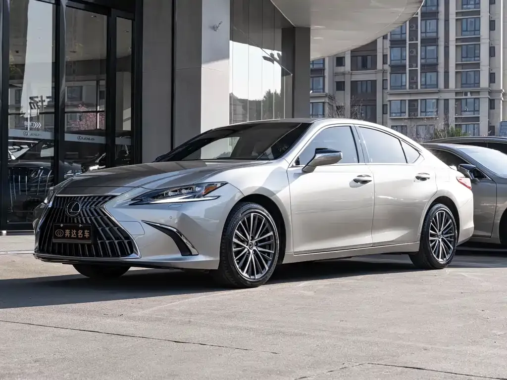 Lexus ES 2023 из CN, фото 1