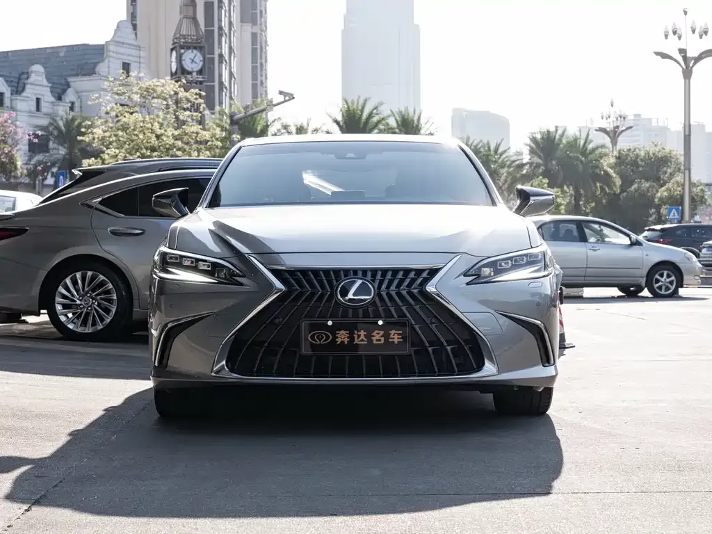 Lexus ES 2023 из CN, фото 10