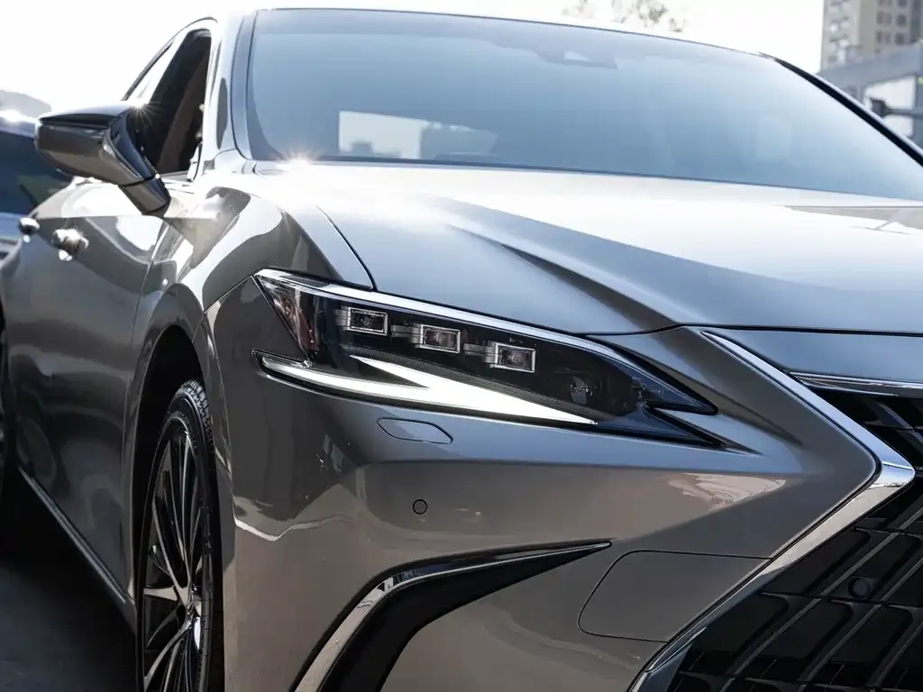 Lexus ES 2023 из CN, фото 5