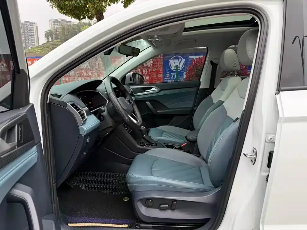 Volkswagen Tharu 2024 из CN, фото 8