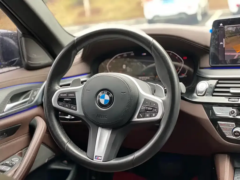 BMW 5 Series 2022 из CN, фото 2