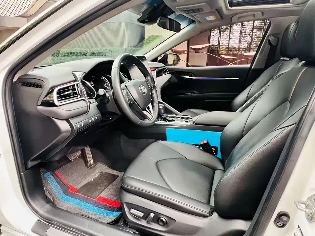 Toyota Camry 2023 из CN, фото 2