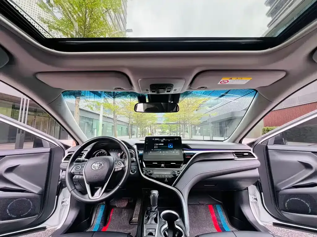 Toyota Camry 2023 из CN, фото 3