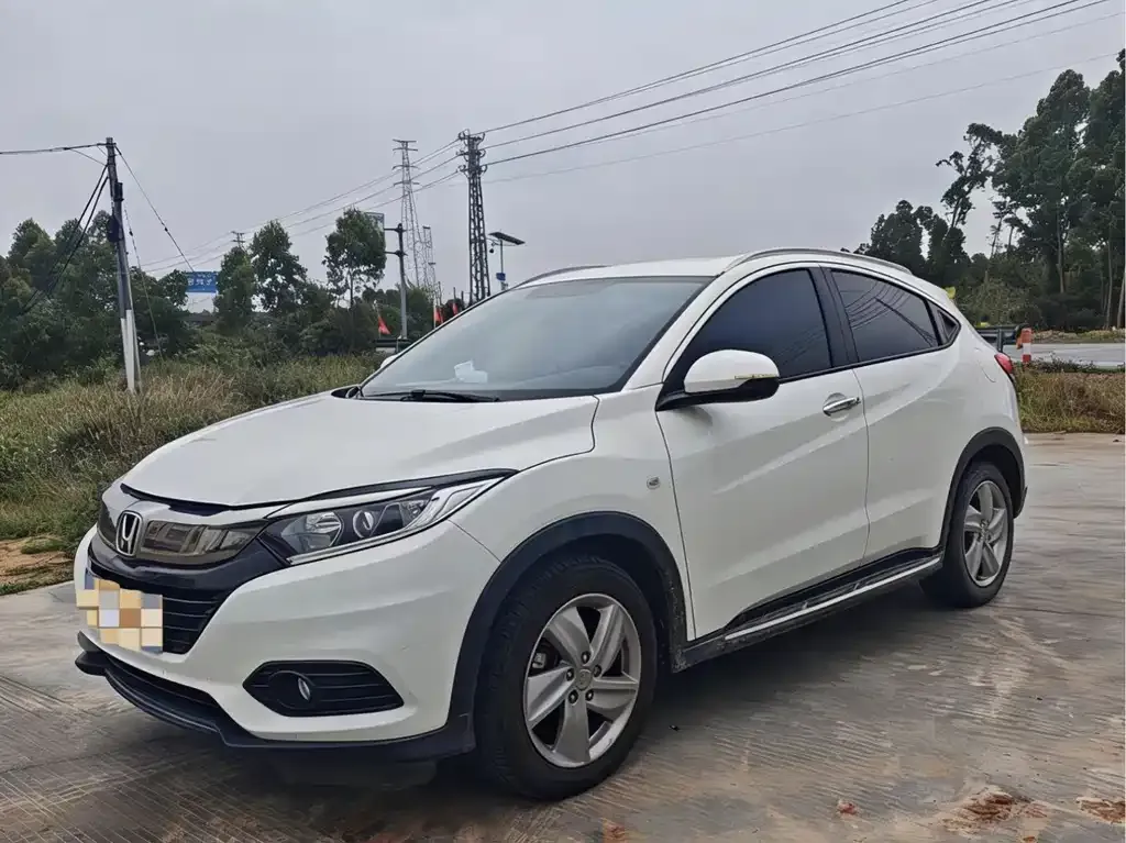 Honda Vezel — фото 1