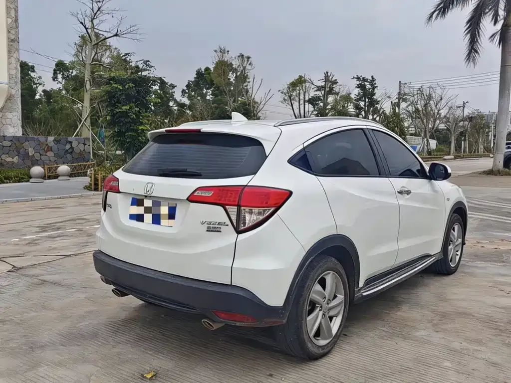 Honda Vezel — фото 4