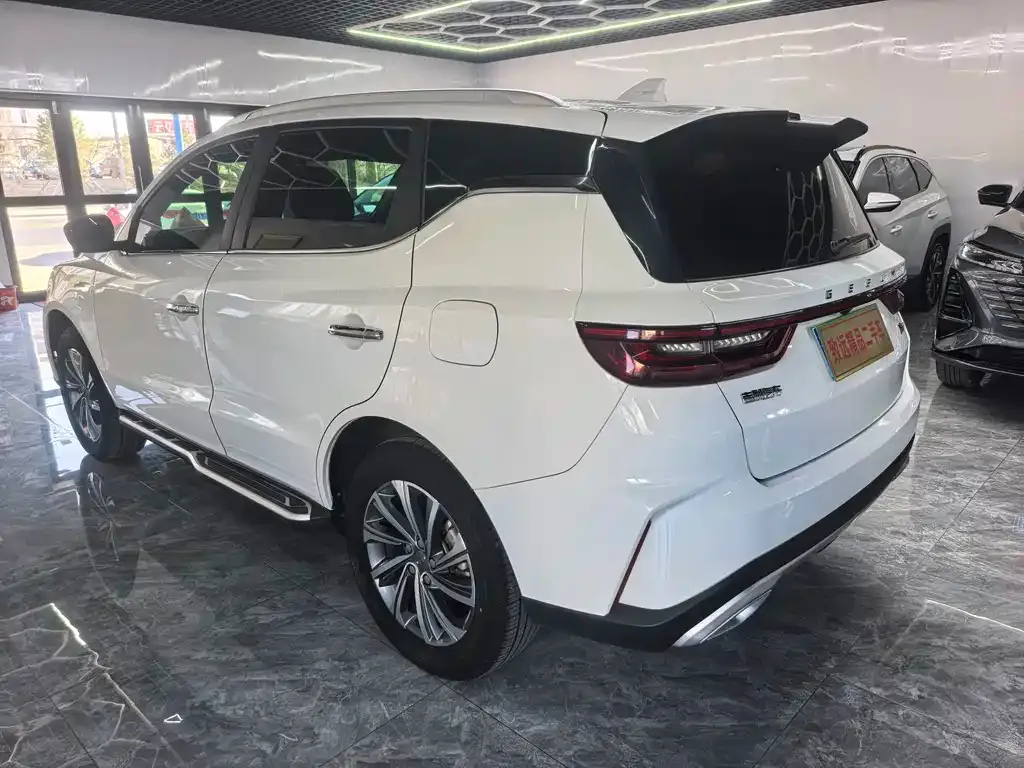 Geely Vision X6 — фото 3