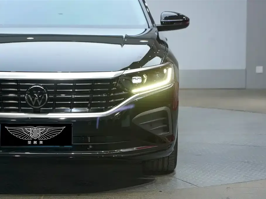 Volkswagen Passat — фото 6