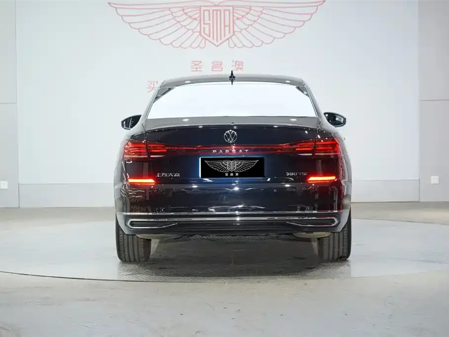 Volkswagen Passat — фото 7