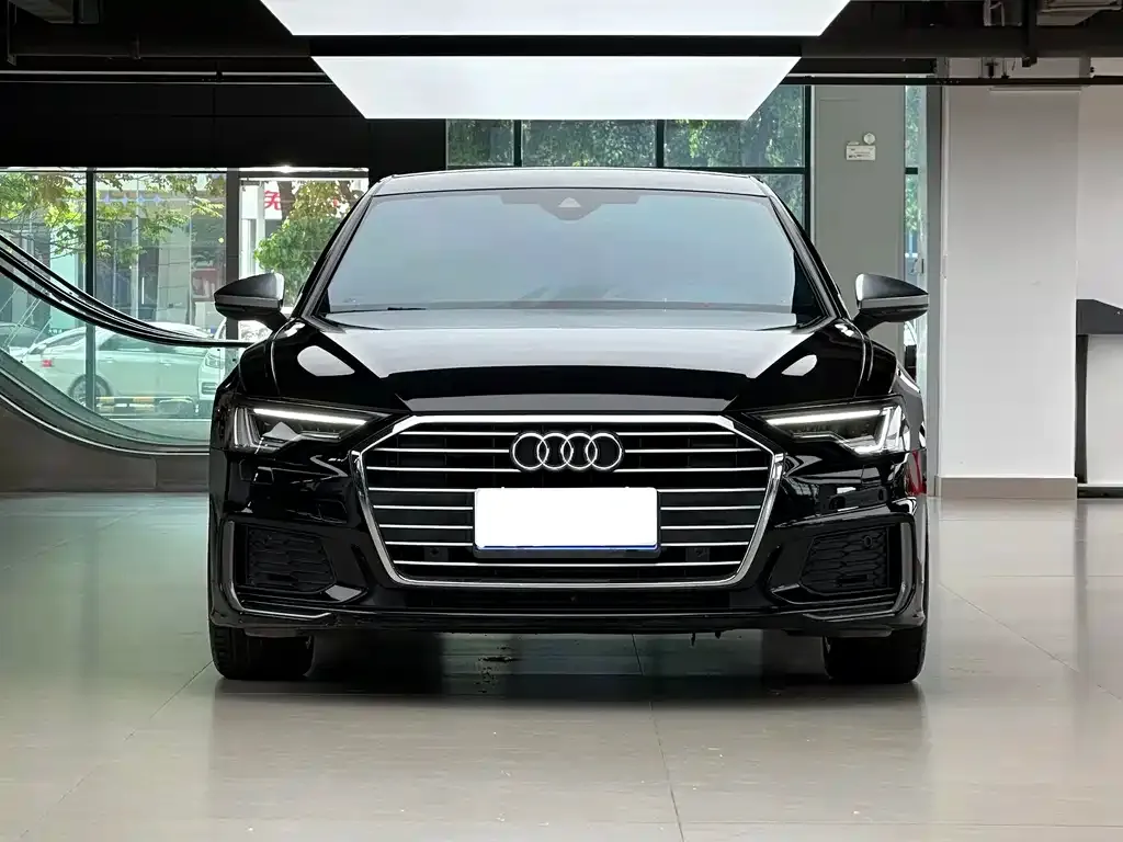 Audi A6L — фото 5