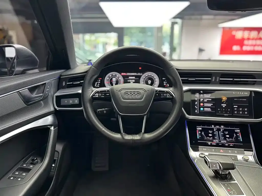 Audi A6L — фото 10
