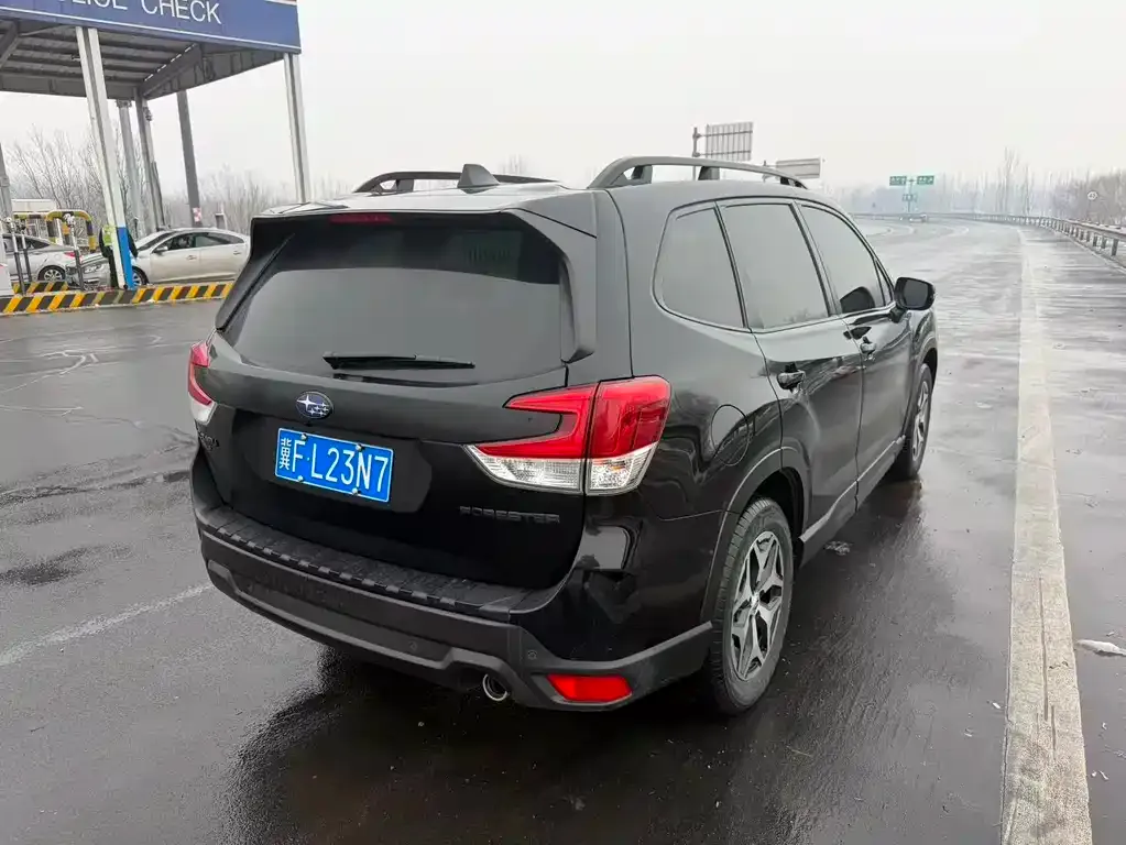 Subaru Forester — фото 3