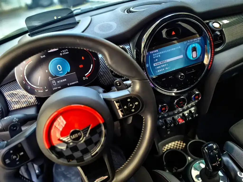 MINI JCW (John Cooper Works) — фото 10