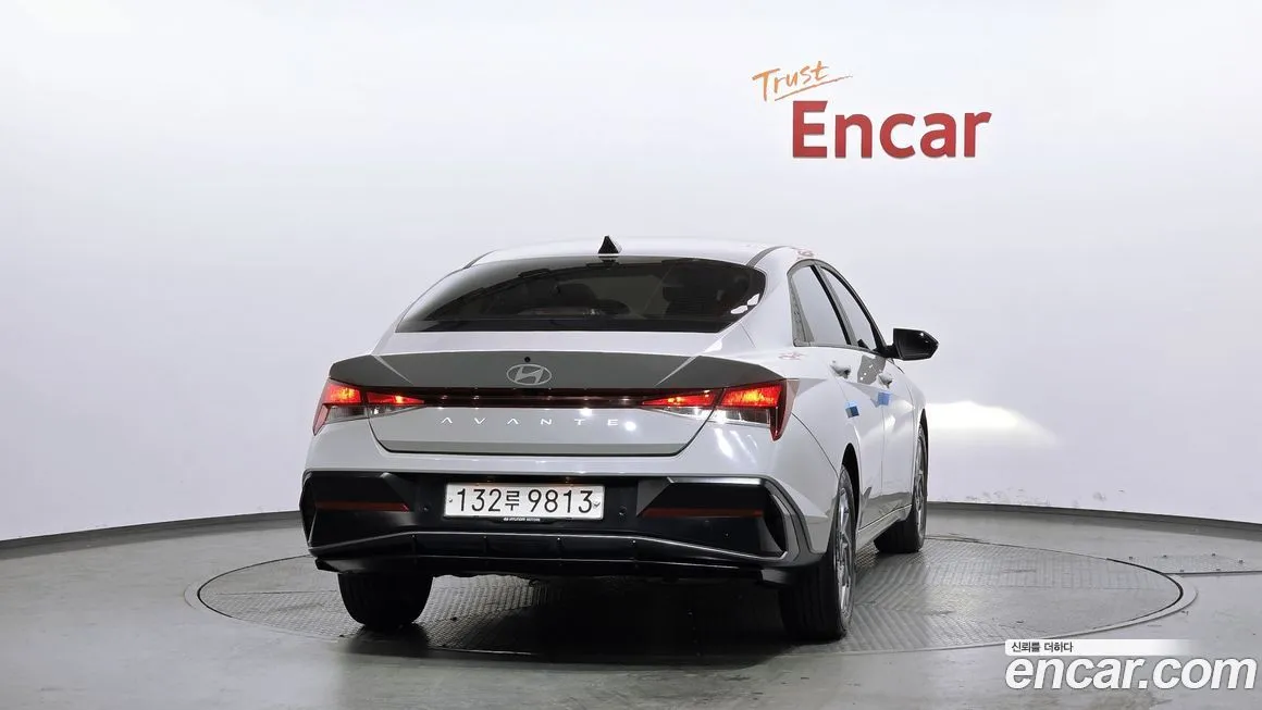 Hyundai AVANTE — фото 2