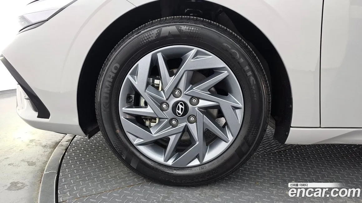 Hyundai AVANTE — фото 6