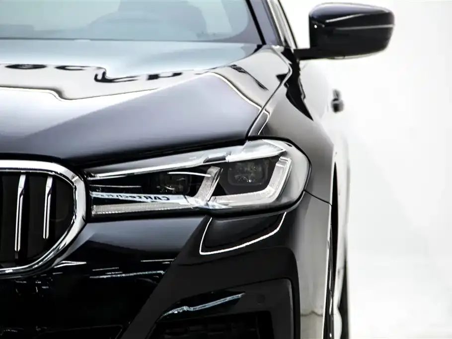 BMW 5 Series 2022 из CN, фото 2