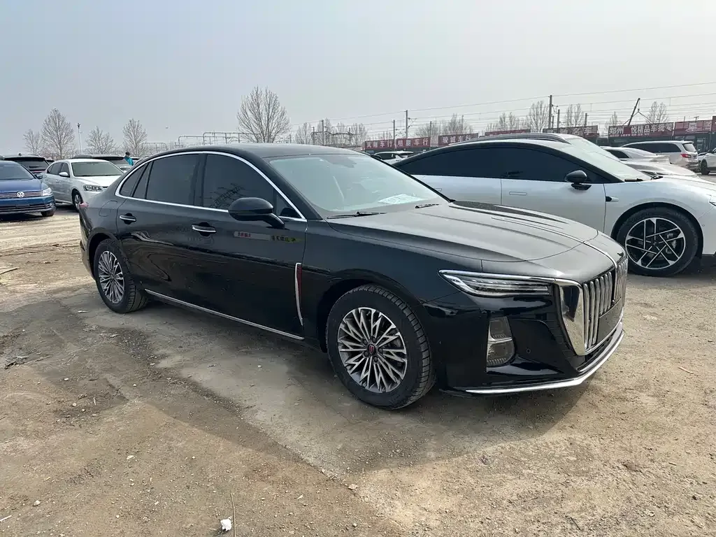 Hongqi H5 — фото 3
