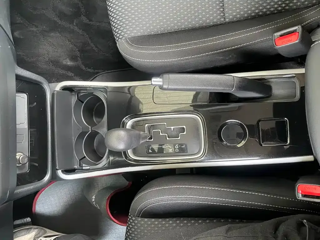 Mitsubishi Outlander 2022 из CN, фото 5
