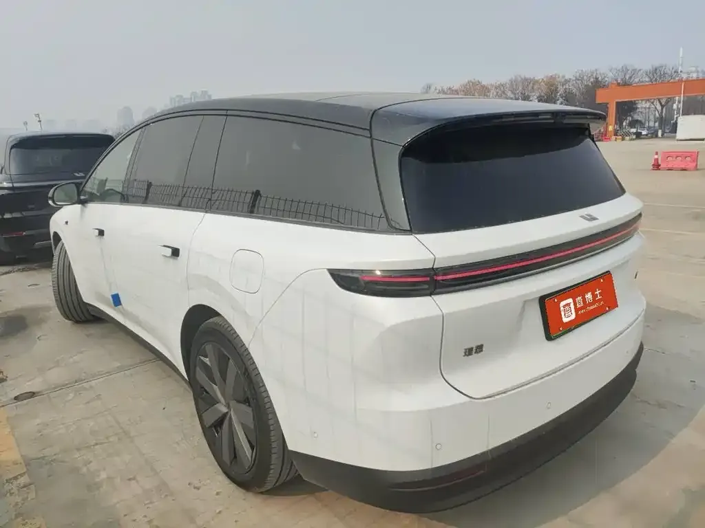 Li Auto i8 2025 из CN, фото 3