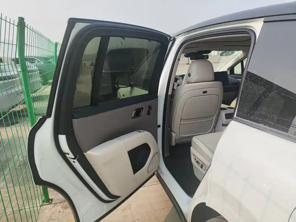 Li Auto i8 2025 из CN, фото 10