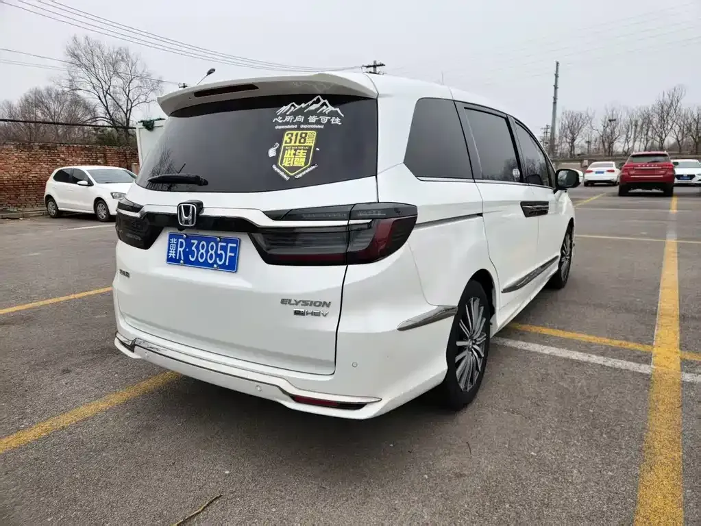 Honda Elysion 2022 из CN, фото 4
